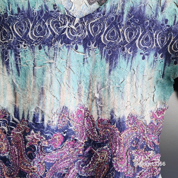 NWOT  JEWEL TONED  CRINKLE LOOK STRETCH TOP 3/4 SLEEVES - SIZE SMALL - Picture 3 of 6